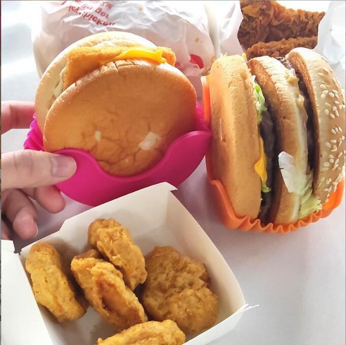 Silicone Burger holder keeping sandwich together