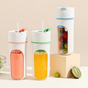 Portable smoothie blender with usb charging